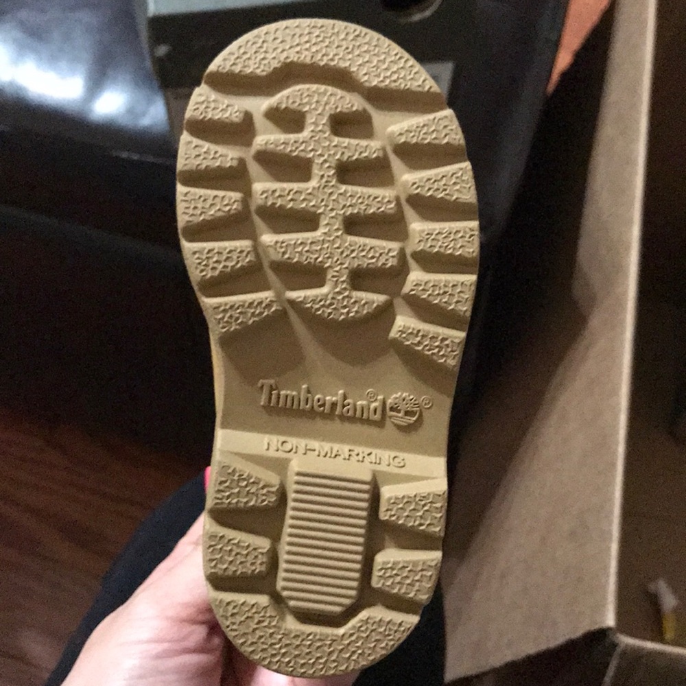 Timberlands - Picture 2 of 5
